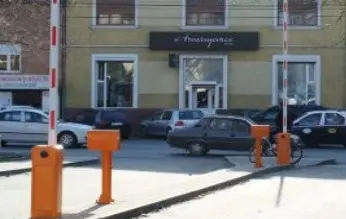 Módulo de control de accesos vehiculares mediante tarjetas inteligentes de proximidad y TAGs RFID en fraccionamientos de Ensenada BC